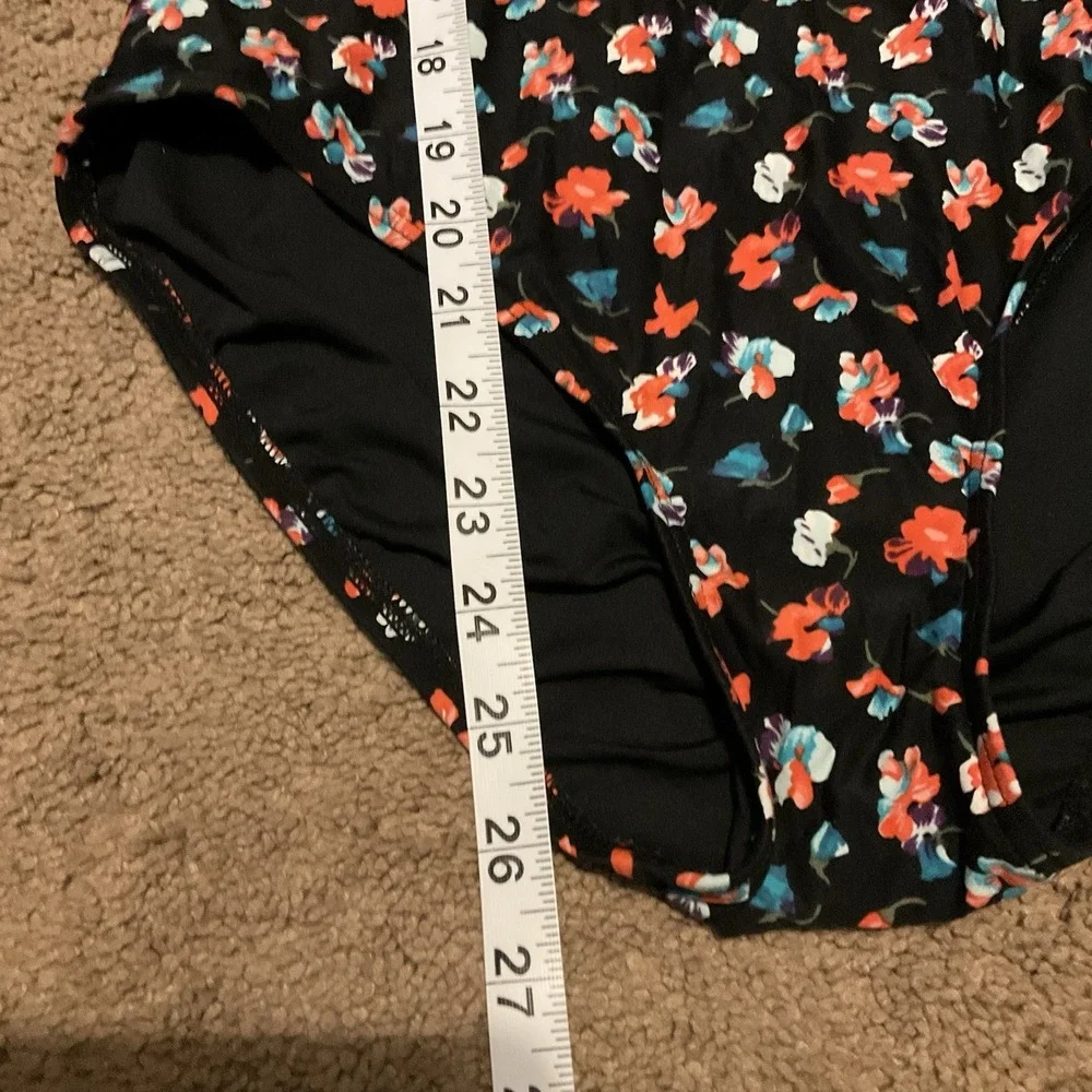 DKNY Swimsuit Bathing Suit Women's Size 8 Black Floral Ruffle One Shoulder